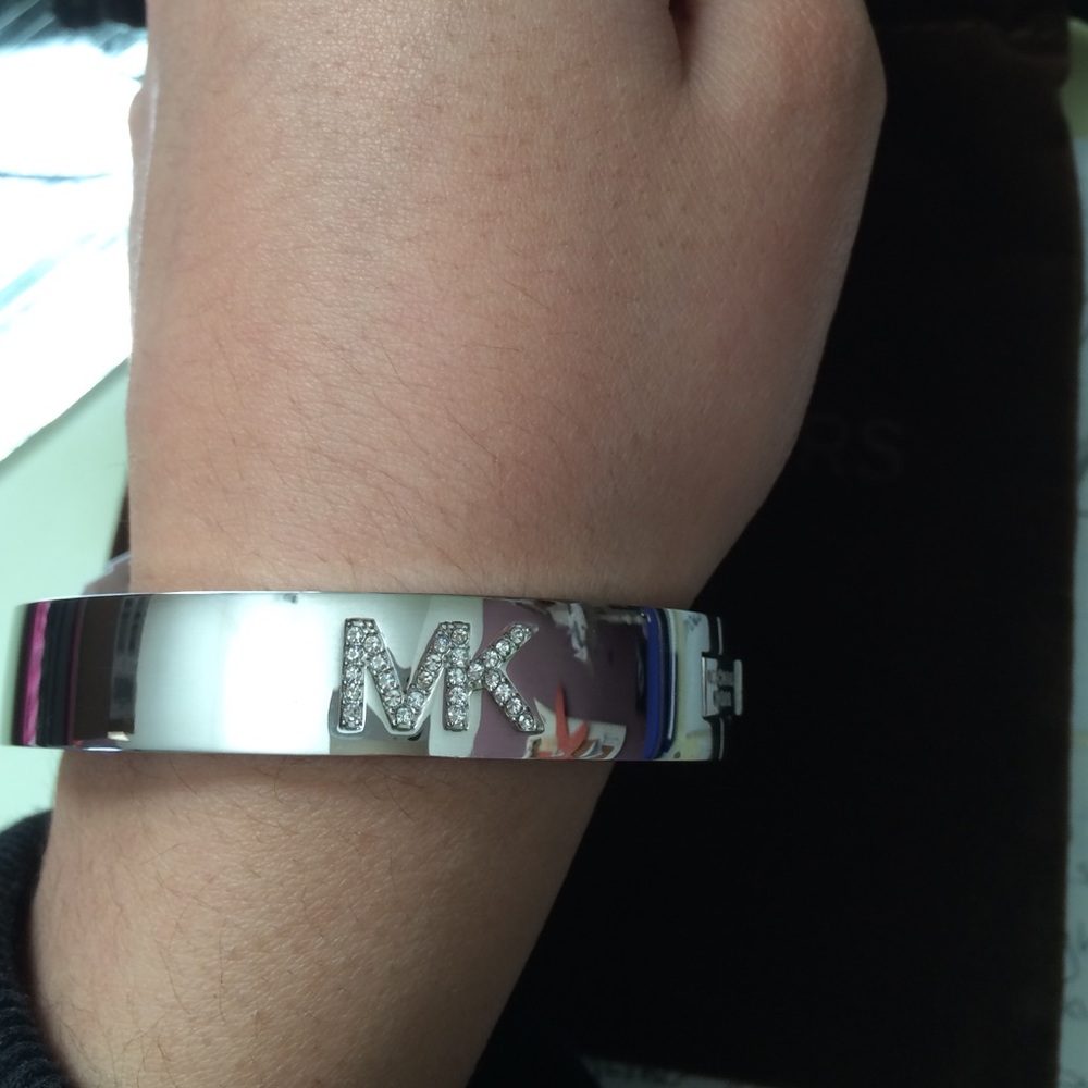 Michael Kors silver bangle - Picture 3 of 4